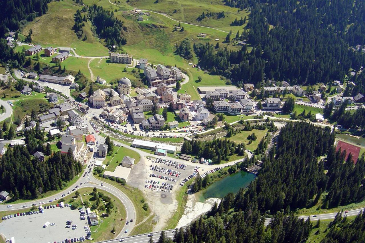 Hotel-Aparthotel San Bernardino Exteriör bild